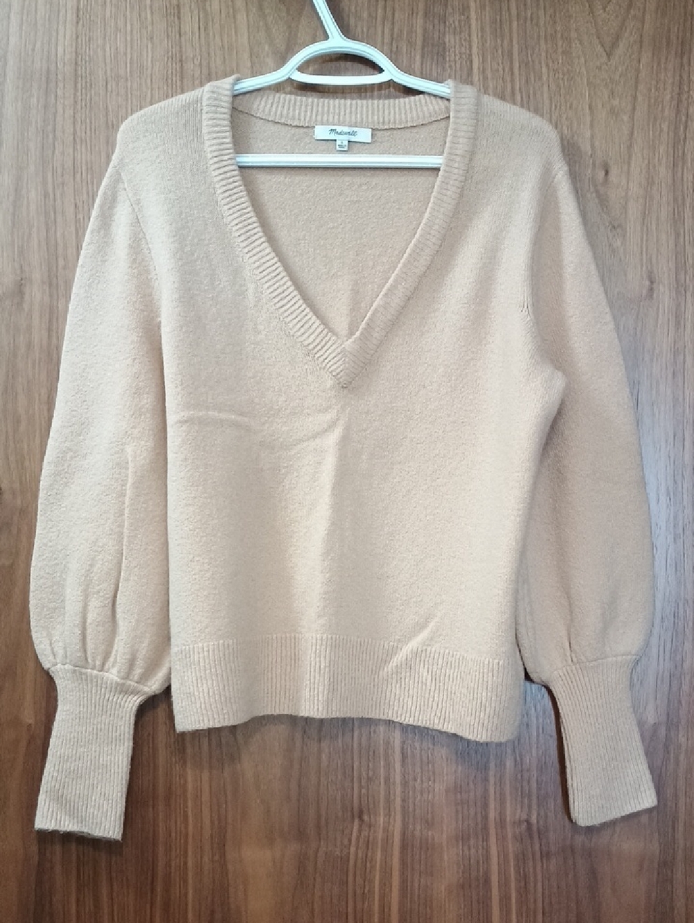 Madewell Beige V-Neck Balloon-Sleeve Sweater